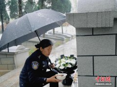 清明祭英烈：兄妹接力共筑边境禁毒“长城”